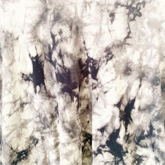 Mission DโAmelie Brown Patterned Classic Cap Sleeve T-shirt - Picture 2 of 6